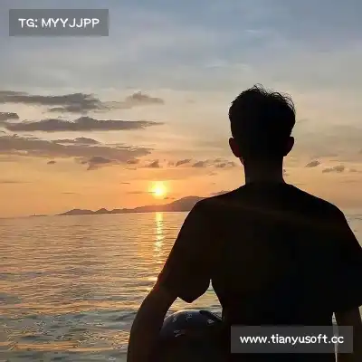 裘炼楠